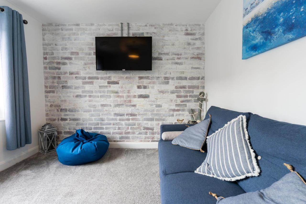 No40Barmouth-Modern,Spacious&Hot Tub Εξωτερικό φωτογραφία